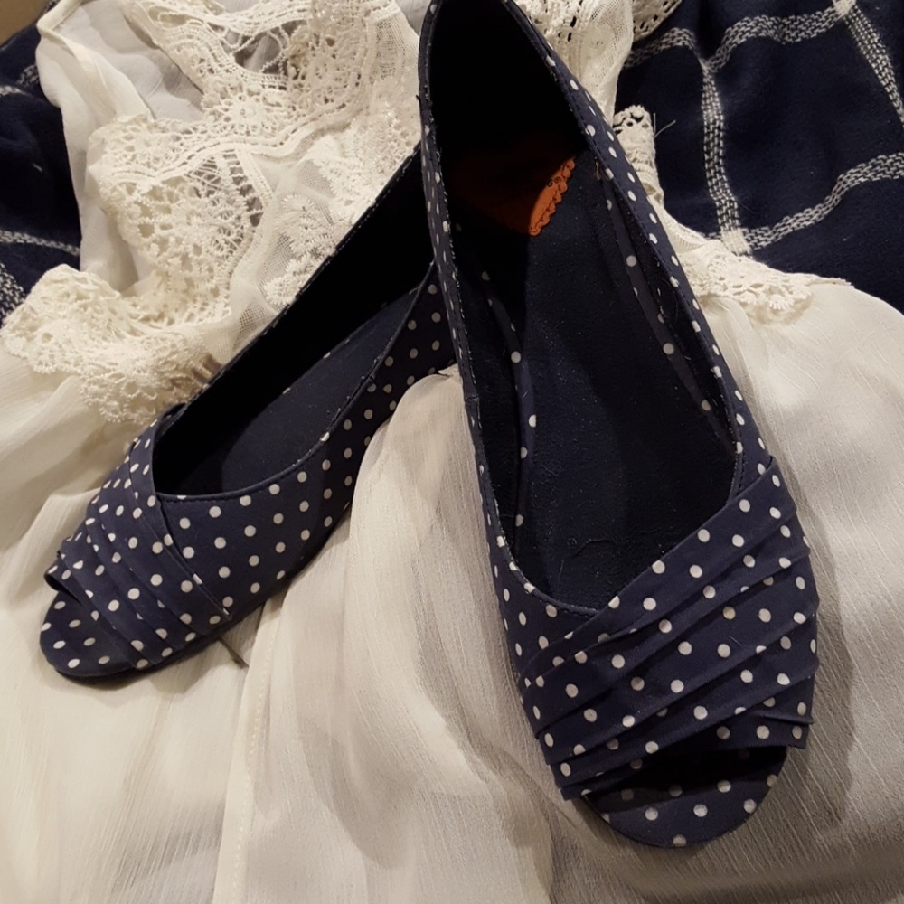 Polka dot peep toe flats by Rocketdog